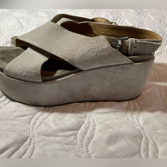 Janet Sport Bone Colored Platform Shoes Size 5.5 - Picture 5 of 8